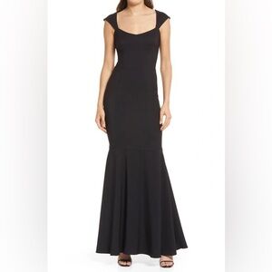 Dress the Population - Minerva - Black